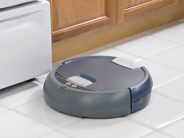 Zahoďte mop. Je tu trecí robot Zahoďte mop. Je tu trecí robot