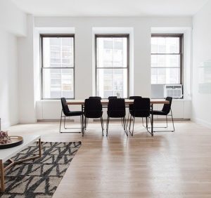 Laminátová podlaha: Skvelá podlahová krytina aj do vašej domácnosti